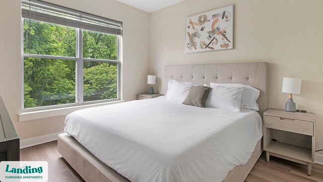 3300 East-West Hwy, Unit 335 in Hyattsville, MD - Foto de edificio - Building Photo