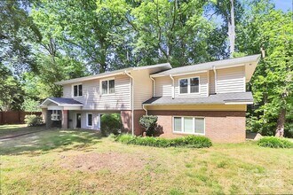 2619 Inverness Rd in Charlotte, NC - Building Photo - Building Photo