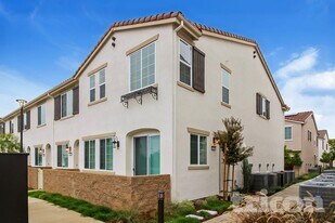 10493 Viva Ct in Elk Grove, CA - Building Photo
