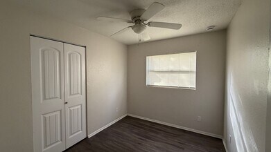 5123 Turnbull Dr in Orlando, FL - Building Photo - Building Photo