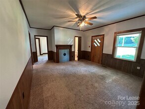 4537 Burton Ln in Denver, NC - Building Photo - Building Photo