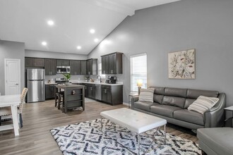 Eagle Ridge Commons in Hamburg, NY - Building Photo - Building Photo