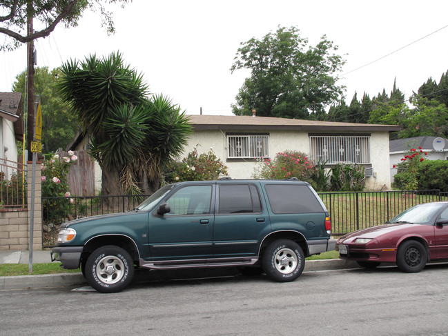 435 Pomelo Ave in Monterey Park, CA - Foto de edificio - Building Photo