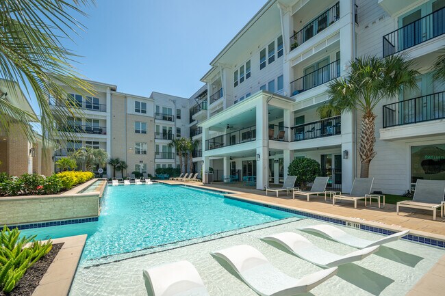 The Dacoma in Houston, TX - Foto de edificio - Building Photo