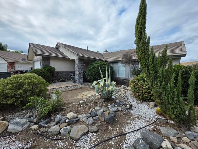 5736 N Crescent St in San Bernardino, CA - Building Photo - Building Photo