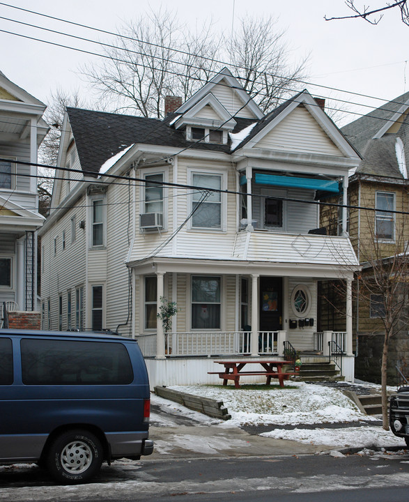 862 Union St in Schenectady, NY - Building Photo