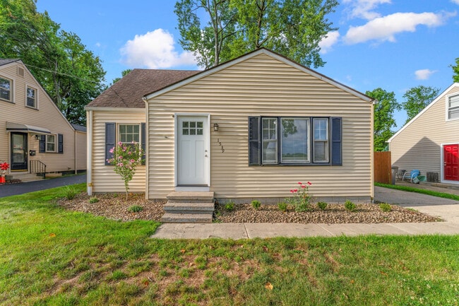 property at 1539 Weston Ave
