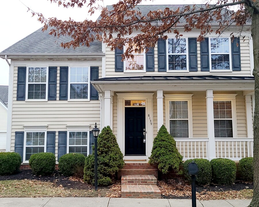 8139 Parsons Pass in New Albany, OH - Building Photo