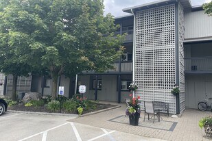 432 Mariners Way in Collingwood, ON - Building Photo