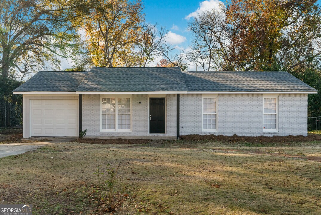 6137 Stoneway Dr in Columbus, GA - Building Photo