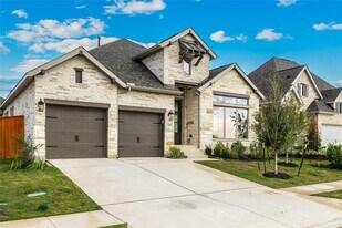 639 Bay Breeze Dr in Kyle, TX - Building Photo