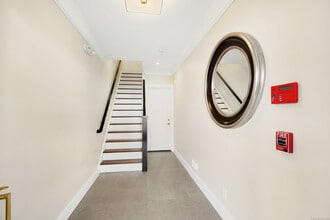 31 East Ave in New Canaan, CT - Building Photo - Building Photo