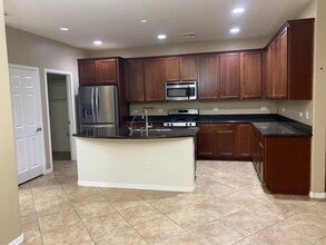 10437 S Painted Mare Dr in Vail, AZ - Foto de edificio - Building Photo