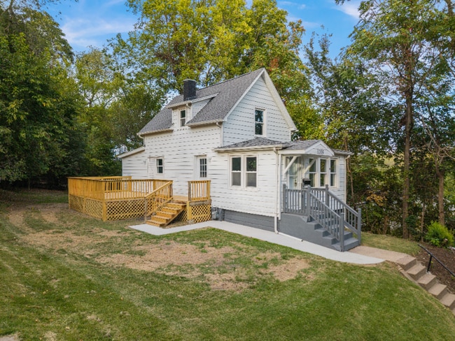 3209 11th Ave in Moline, IL - Foto de edificio - Building Photo