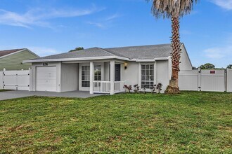 8316 Huntsman Pl in Boca Raton, FL - Building Photo - Building Photo