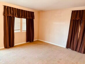 6023 Vista San Isidro in San Diego, CA - Building Photo - Building Photo