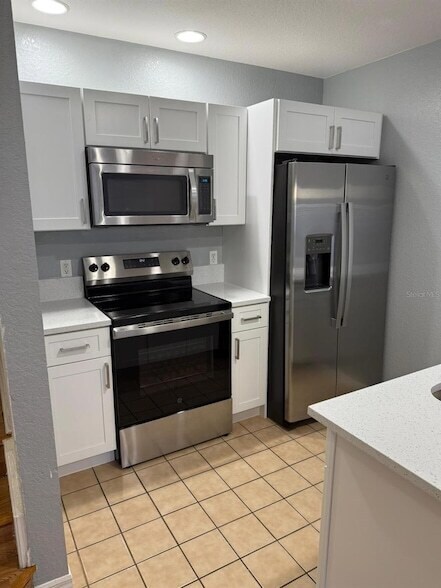 4001 Santa Maria Dr in Kissimmee, FL - Foto de edificio - Building Photo