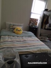 349 Pleasant St in Malden, MA - Foto de edificio - Building Photo