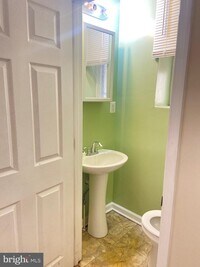 538 N Pulaski St photo'