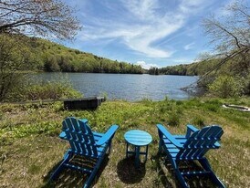 14 Gerald Dr in Newbury, NH - Building Photo