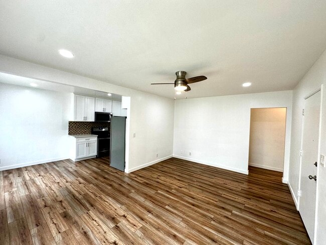 5723 Tilden Ave, Unit 5723-A