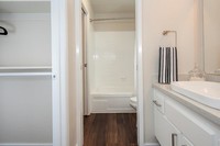 Building Photo - Riverside Villas Apartments in Sacramento, California