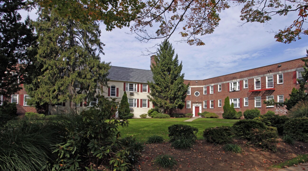 955F East Front Street in Plainfield, NJ - Building Photo