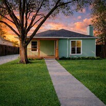 2744 Ryan Ave in Fort Worth, TX - Building Photo