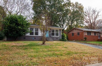 4021 Crestridge Dr in Charlotte, NC - Building Photo - Building Photo