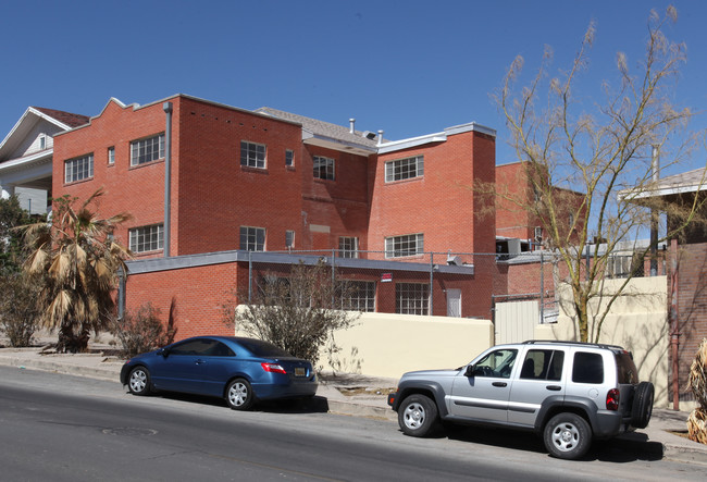 1210 El Paso St in El Paso, TX - Foto de edificio - Building Photo