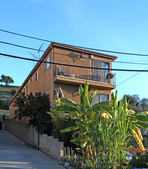 731 Bernard St in Los Angeles, CA - Foto de edificio