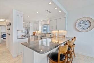 2909 S Ocean Blvd in Highland Beach, FL - Building Photo - Building Photo