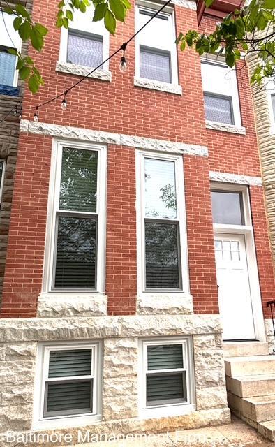 property at 140 N Lakewood Ave