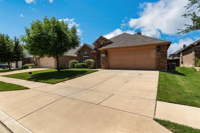 1416 Soaptree Ln in Fort Worth, TX - Building Photo - Building Photo