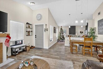 691 Willow Grove Terrace in Davie, FL - Building Photo - Building Photo