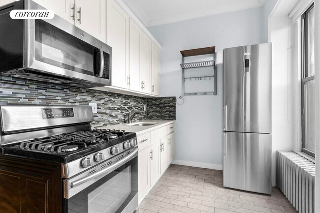 445 9th St in Brooklyn, NY - Building Photo - Building Photo