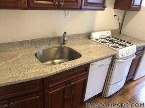 63 Fellsway W in Medford, MA - Building Photo - Building Photo