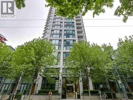 1255 Seymour St in Vancouver, BC - Building Photo