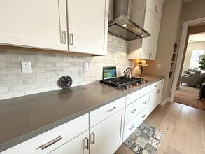 2152 Woodhouse Dr in Reno, NV - Building Photo - Building Photo