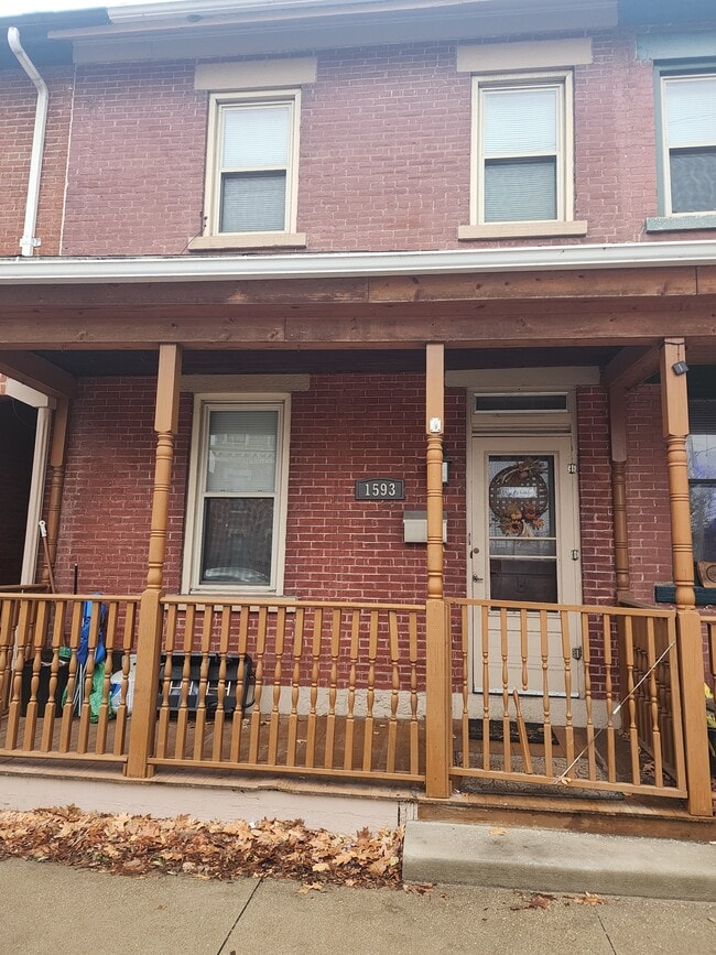 property at 1593 White St