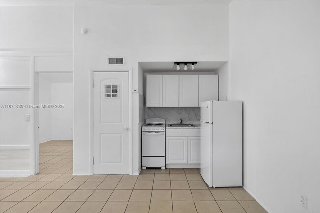 property at 840 SW 7th St