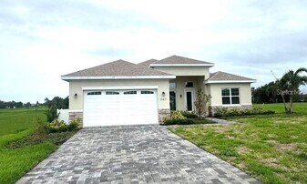 267 Amaryllis Way in Lake Alfred, FL - Building Photo