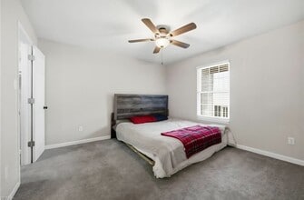 513 Peak Ct in Virginia Beach, VA - Foto de edificio - Building Photo