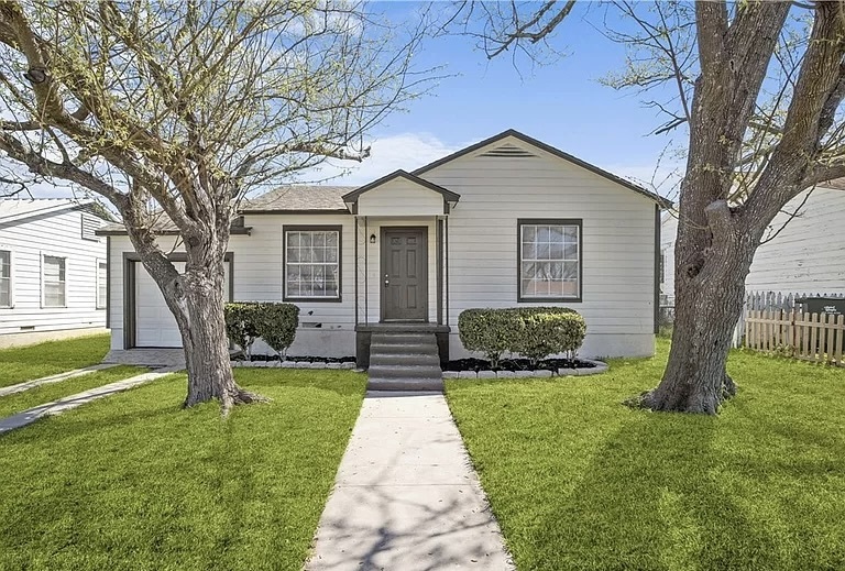 1605 S 43rd St in Temple, TX - Building Photo