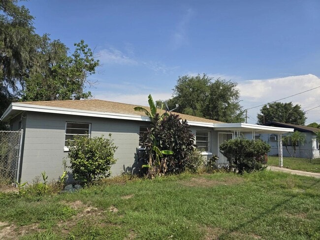 1060 W Tee Cir in Bartow, FL - Building Photo - Building Photo