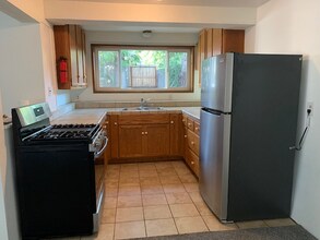 1165 Hobart St-Unit -Unit 4 in Chico, CA - Building Photo - Building Photo