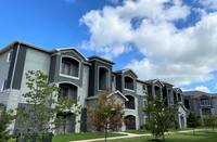 Lake Villas Apartments photo'