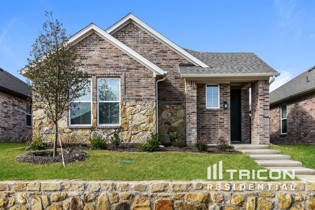 8217 Brookhaven Dr in McKinney, TX - Building Photo