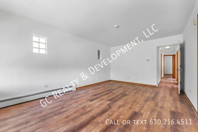 2517 N Laramie Ave in Chicago, IL - Building Photo - Building Photo