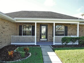 2061 Big Buck Dr in St. Cloud, FL - Building Photo - Building Photo